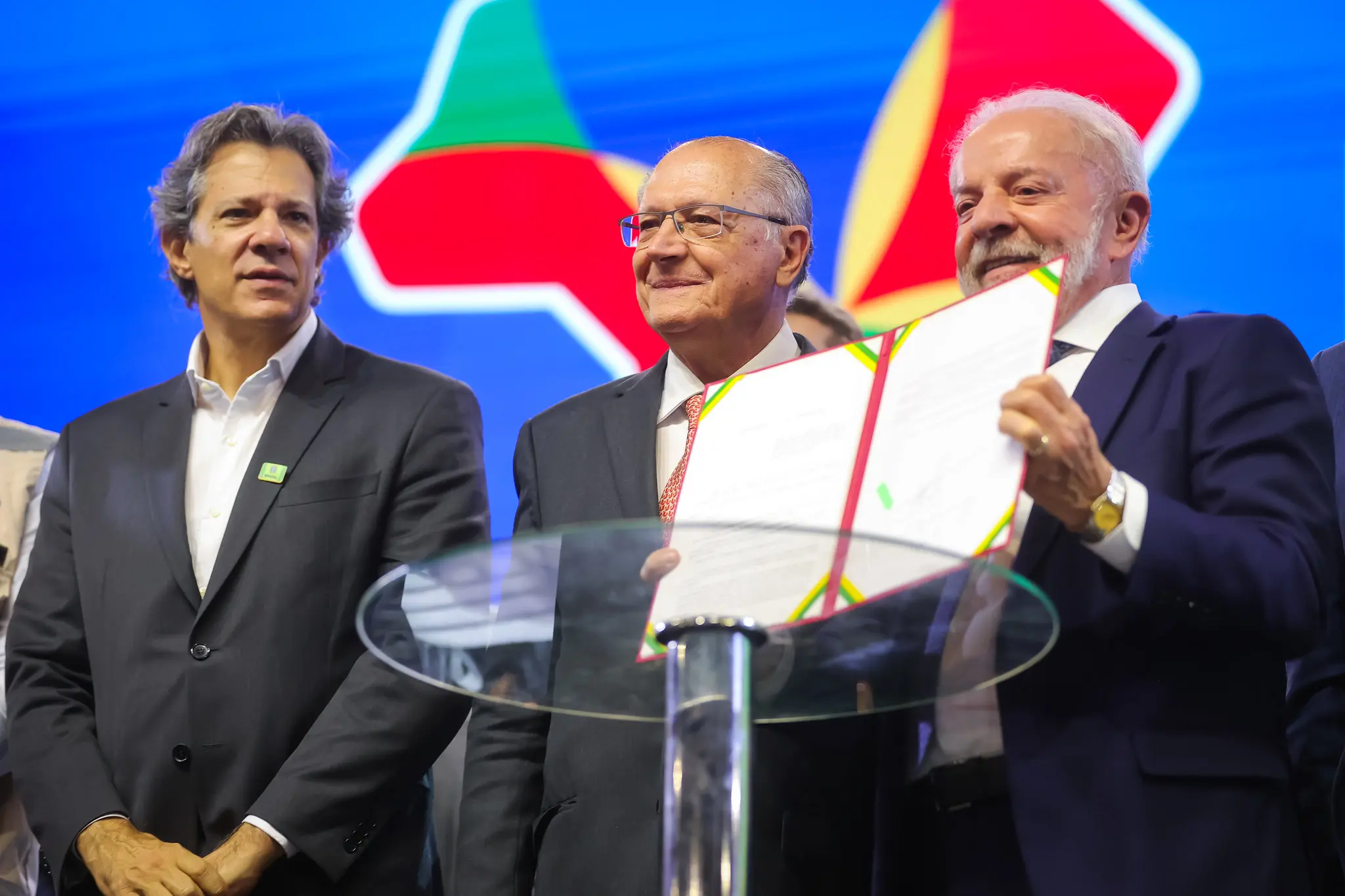 Haddad não pretendia sair candidato, mas pressão de Lula fez ministro ceder e deixar para o número 2 da Fazenda, Dario Durigan, a missão de completar o mandato petista.