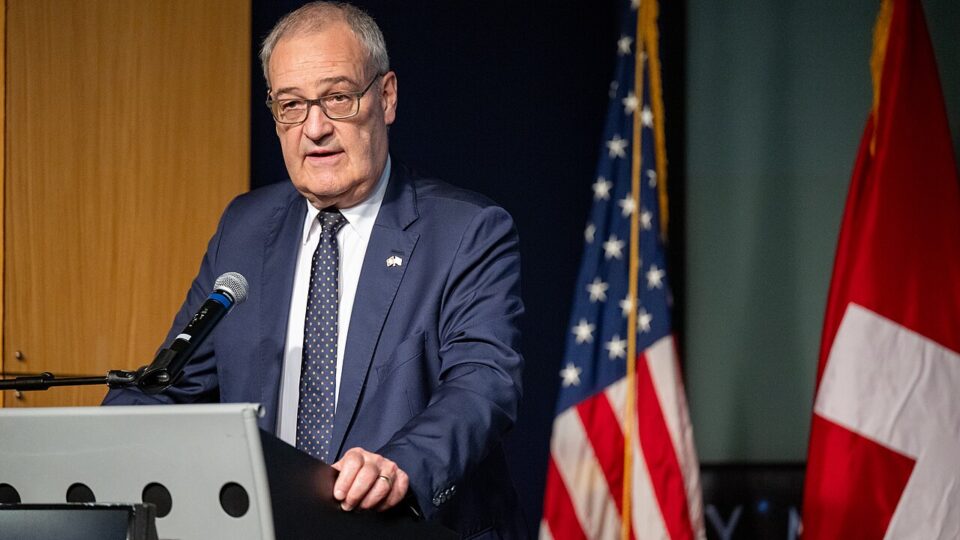 País europeu veta exportações de armas para os EUA devido à guerra com o Irã