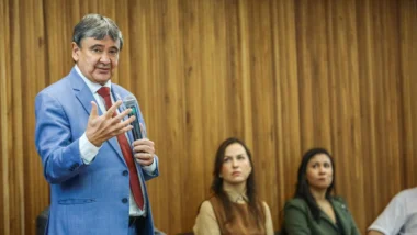 Função não exige que ministro do Desenvolvimento Social renuncie. Pasta é responsável por benefícios sociais.