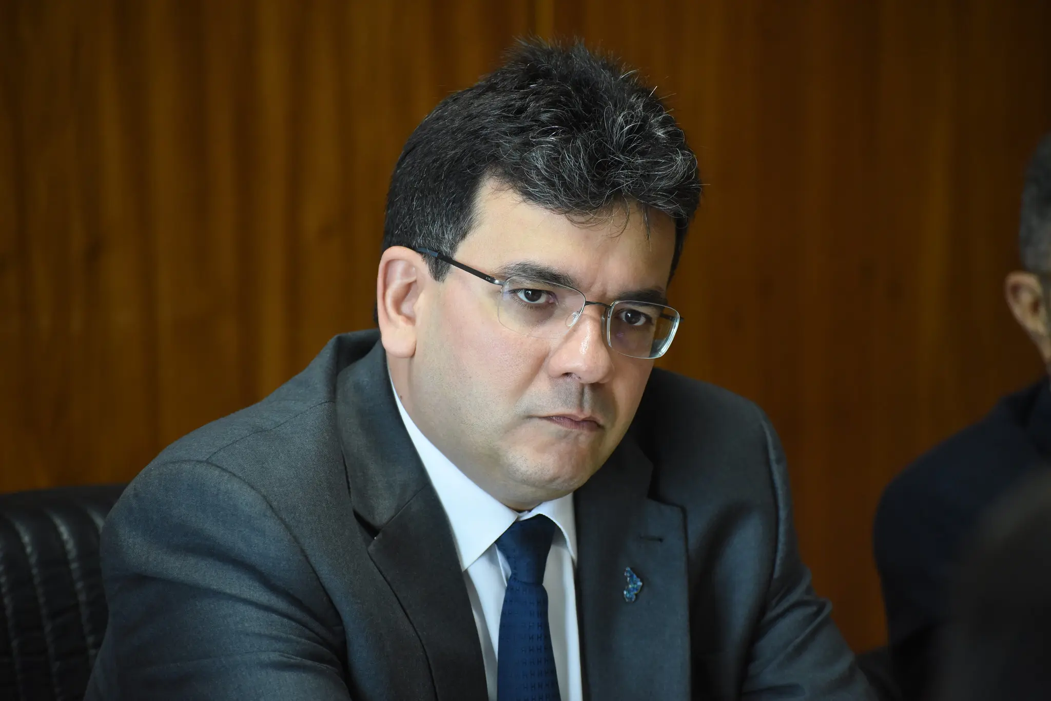 Rafael Fontele (PT) é governador do Piauí, estado de Wellington Dias e de Ciro Nogueira. 