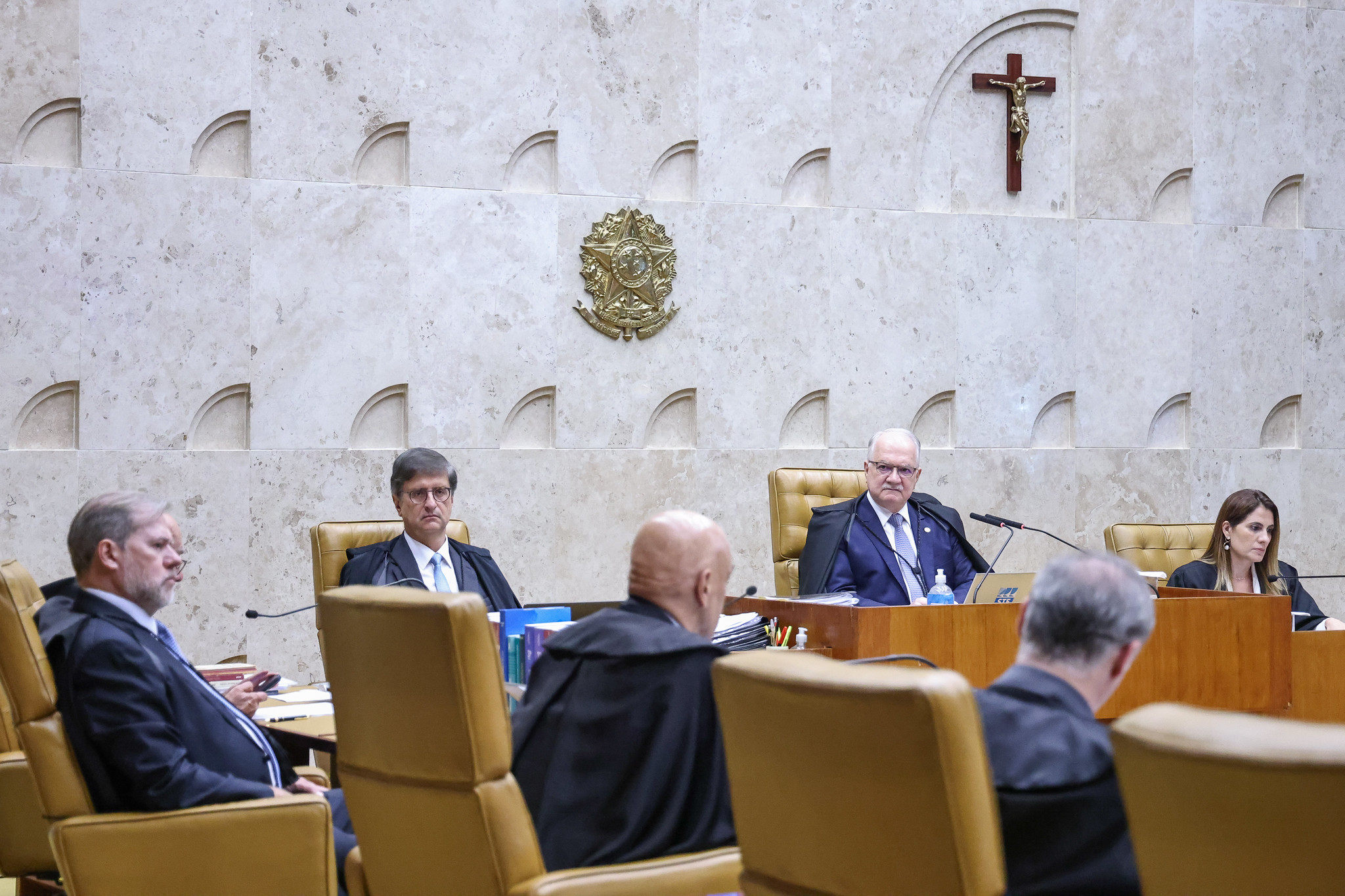 STF tem 5 votos para manter restrições à compra de terras por empresas com capital estrangeiro