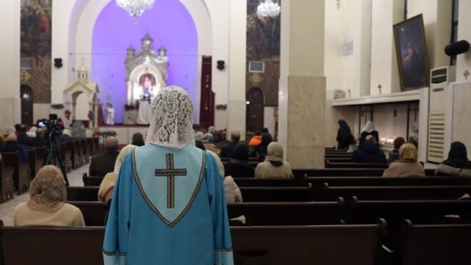 Como é a vida dos cristãos perseguidos pelo regime islâmico no Irã?