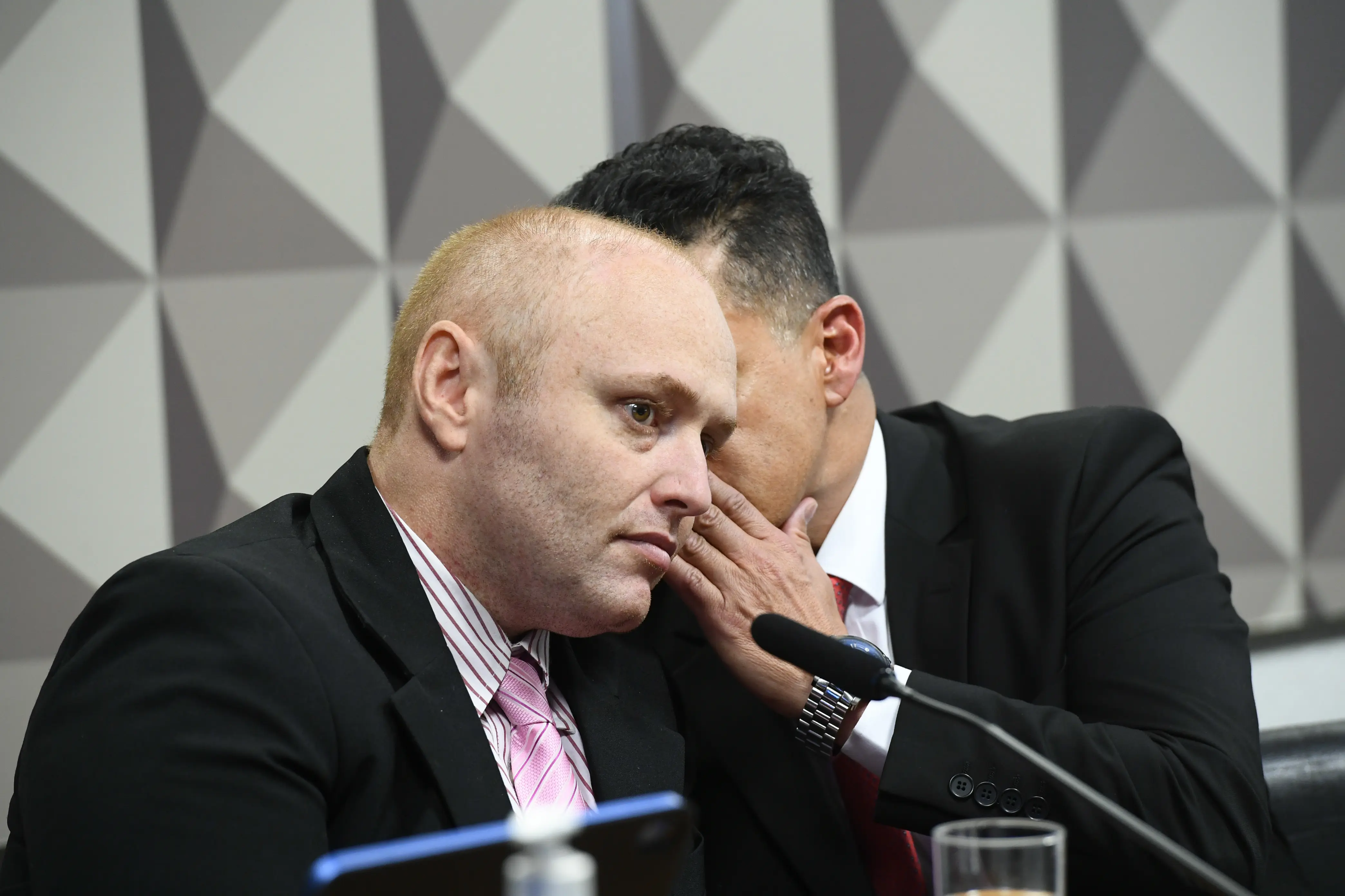 Advogado de Delgatti alega bom comportamento em Tremembé. Hacker já teve pedido de saída temporária negada. 