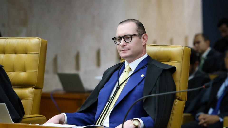 Procuradores buscam Zanin para discutir ações sobre penduricalhos