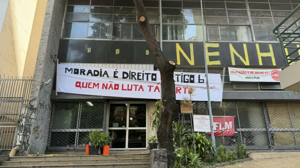 Invasão de prédio federal em São Paulo