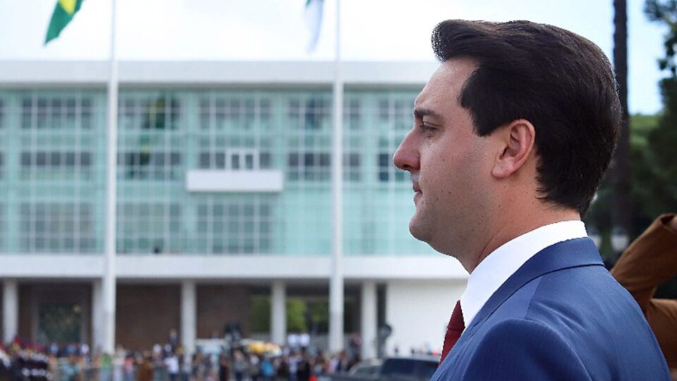 Por que Ratinho Jr. desistiu de ser candidato