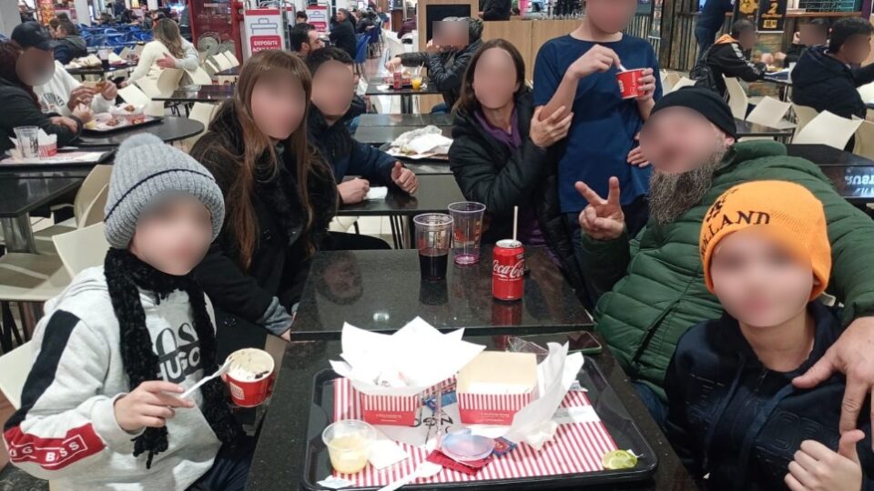 Pais são condenados por não vacinar filhos contra Covid; multa passa de R$ 500 mil