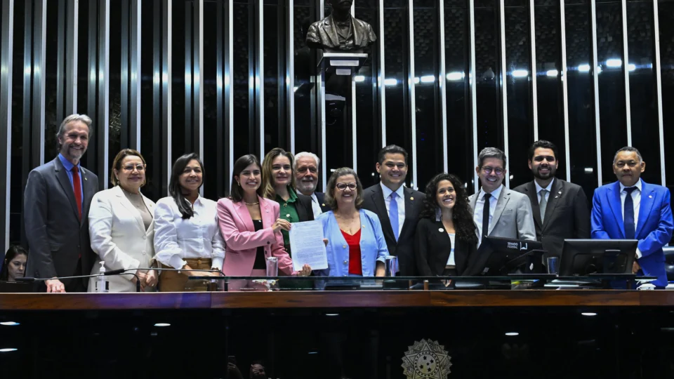 Senado aprova novo Plano Nacional da Educação