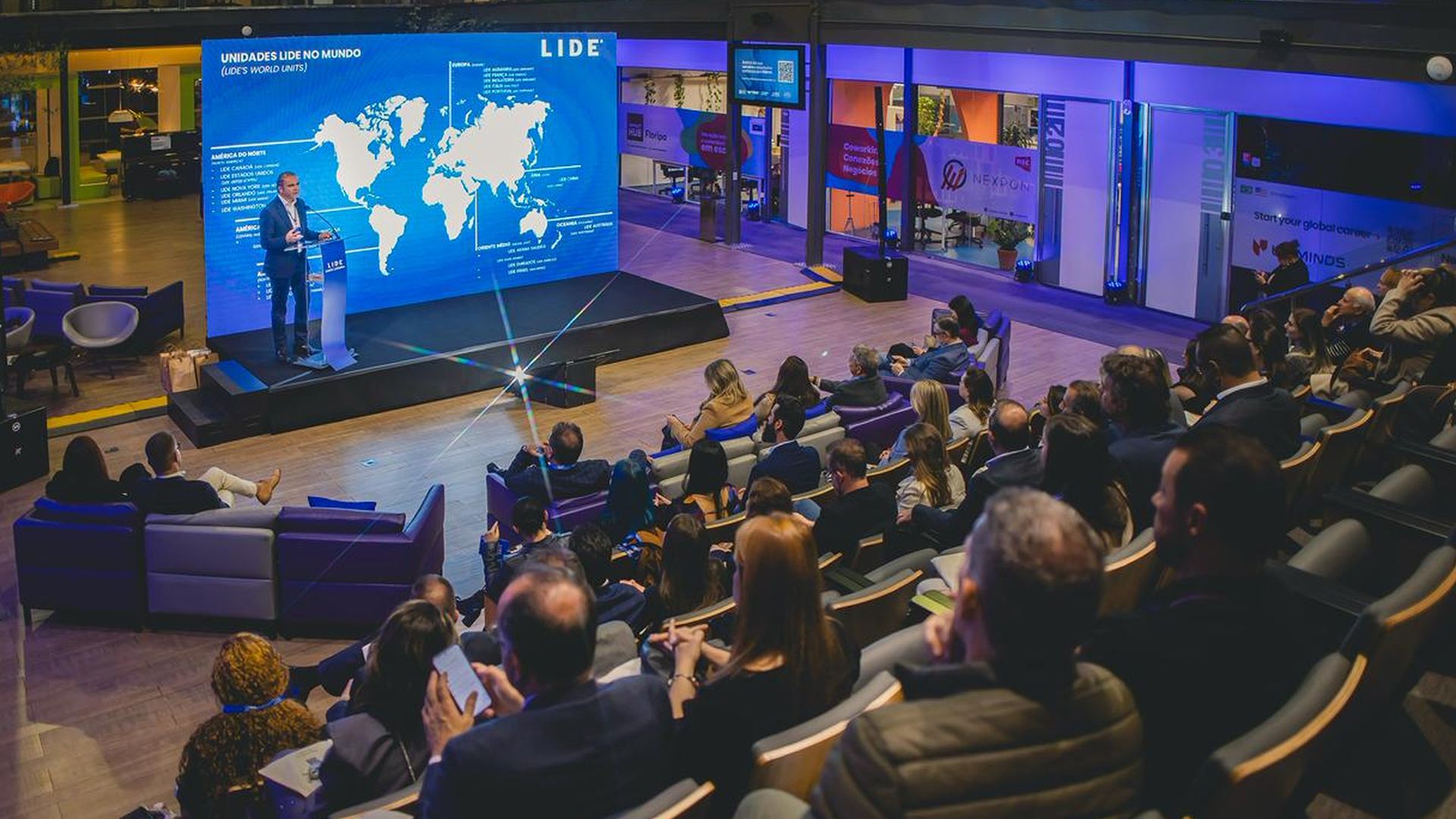 Encontros promovidos pelo LIDE reúnem lideranças empresariais e institucionais para discutir conexões globais, impulsionar a livre iniciativa e estimular o crescimento econômico.