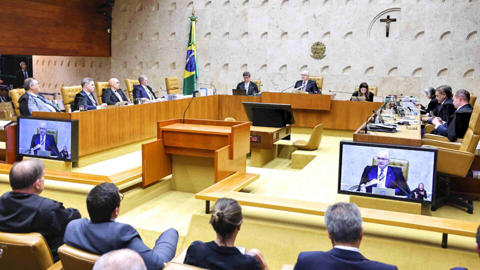 Decisão do STF restringe penduricalhos, mas mantém brechas para supersalários