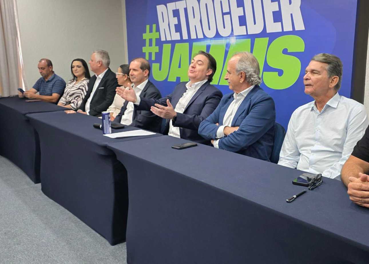 Giacobo puxa debandada no PL com apoio de prefeitos de cidades como Cascavel e Foz do Iguaçu, no Paraná.