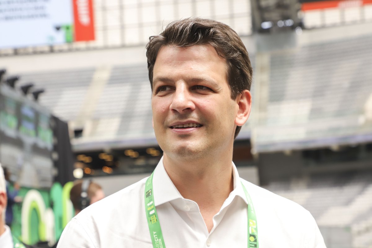 Eduardo Pimentel foi eleito prefeito de Curitiba em 2024.