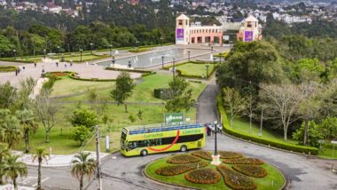 Entre áreas verdes e planejamento urbano, Curitiba reforça o conceito de qualidade de vida citado por novos moradores.
