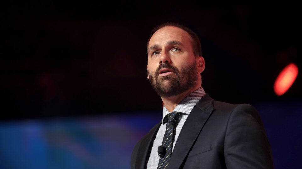 Moraes marca depoimento de Eduardo Bolsonaro em ação relacionada à Lei Magnitsky