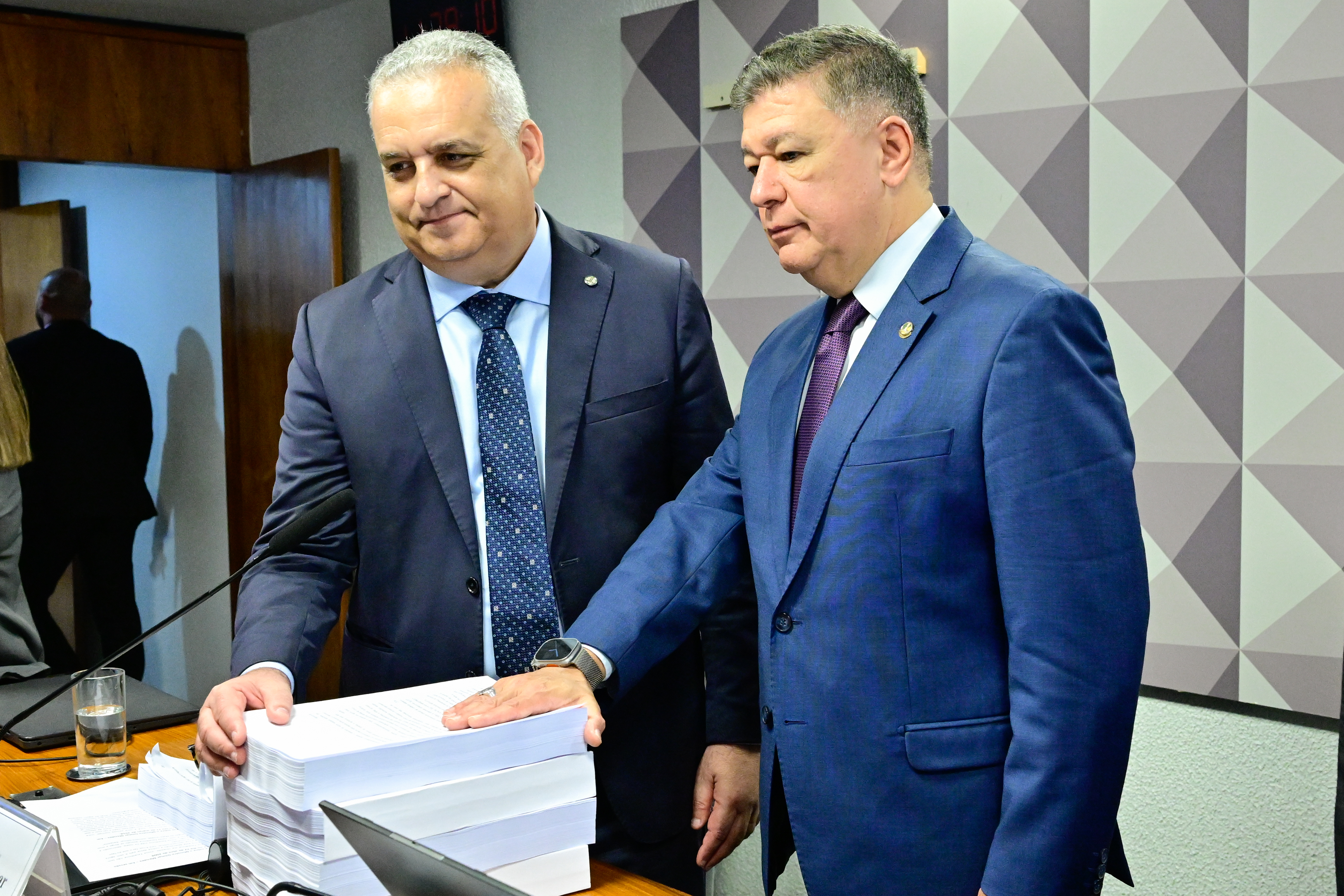 CPMI liga ex-assessor de Alcolumbre a “banco clandestino”