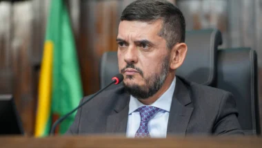 Ex-presidente da Alerj, Rodrigo Bacellar (União).