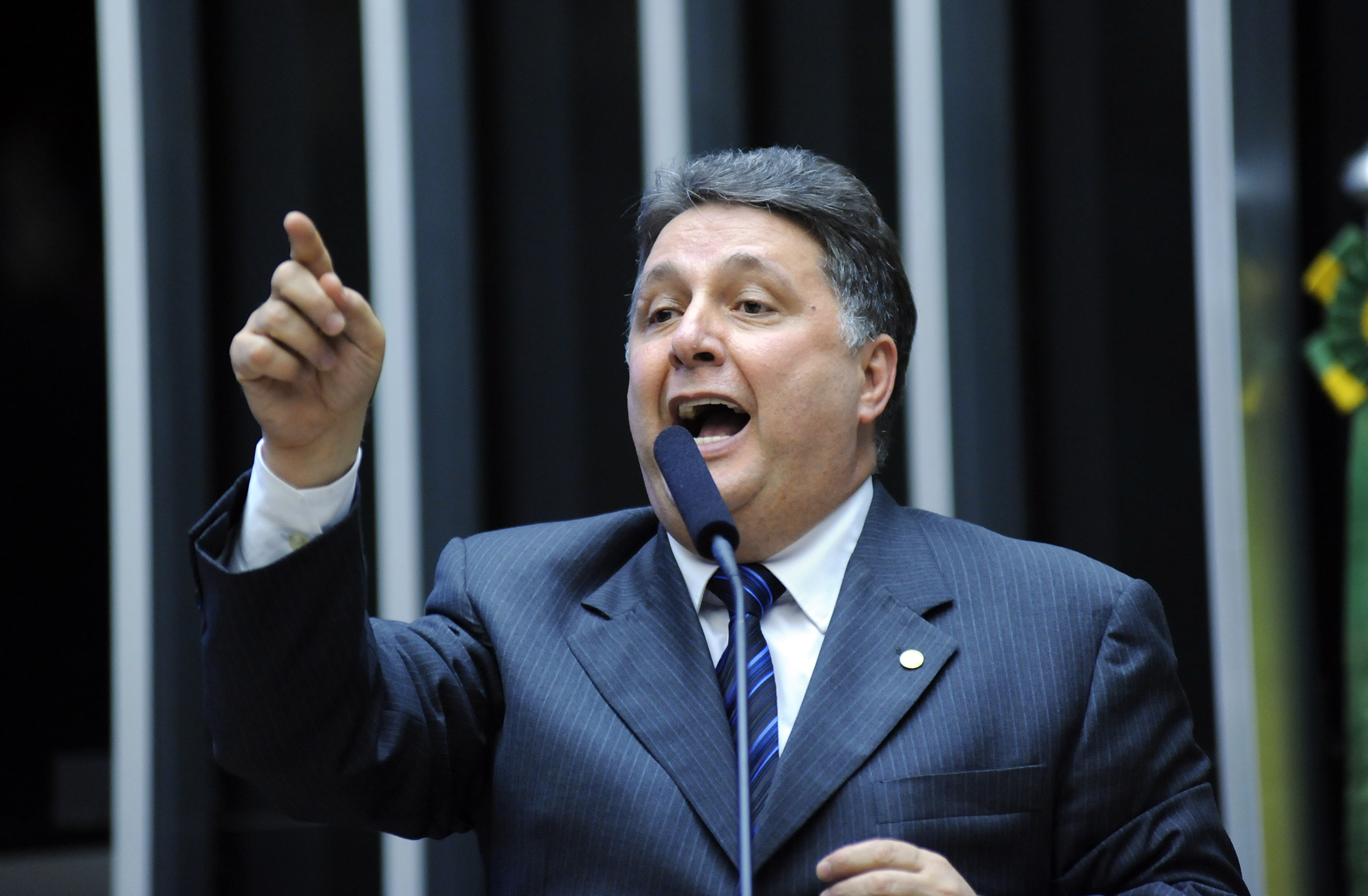 Anthony Garotinho teve condenação anulada pelo ministro Zanin.