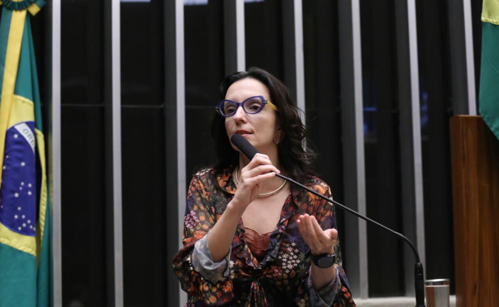 Proposta na Câmara abre caminho para “ideologia de gênero” virar lei no Brasil