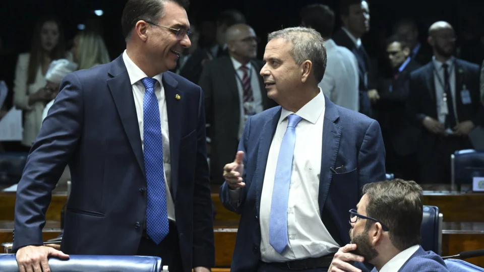 Coordenador da pré-campanha de Flávio Bolsonaro, Rogério Marinho está na lista de 16 parlamentares que pretendem visitar Filipe Martins.
