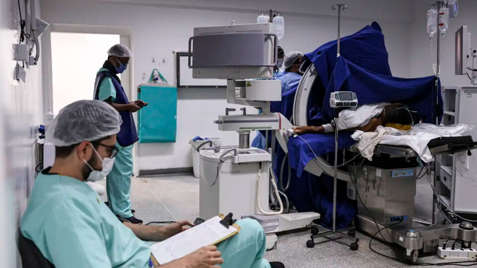 Como a iniciativa privada impede o SUS de ficar obsoleto?