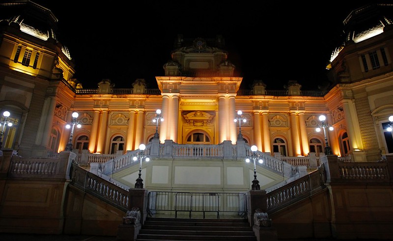 STF vai decidir como vai ser resolvido o “pepino” de um mandato-tampão: se por meio de uma eleição indireta via Legislativo estadual ou uma eleição direta, via voto popular. O julgamento no plenário da Corte suprema está marcado para o próximo dia 8.