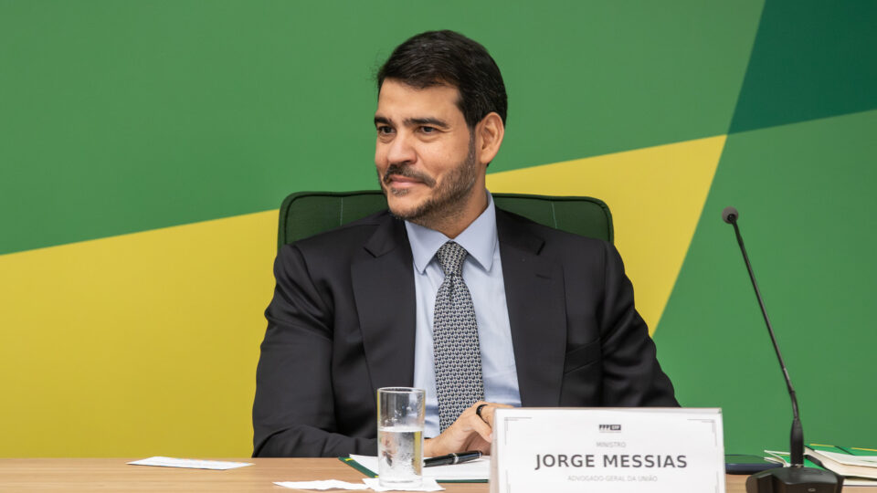 Lula enviará a Alcolumbre indicação de Messias ao STF mais de 4 meses após anúncio