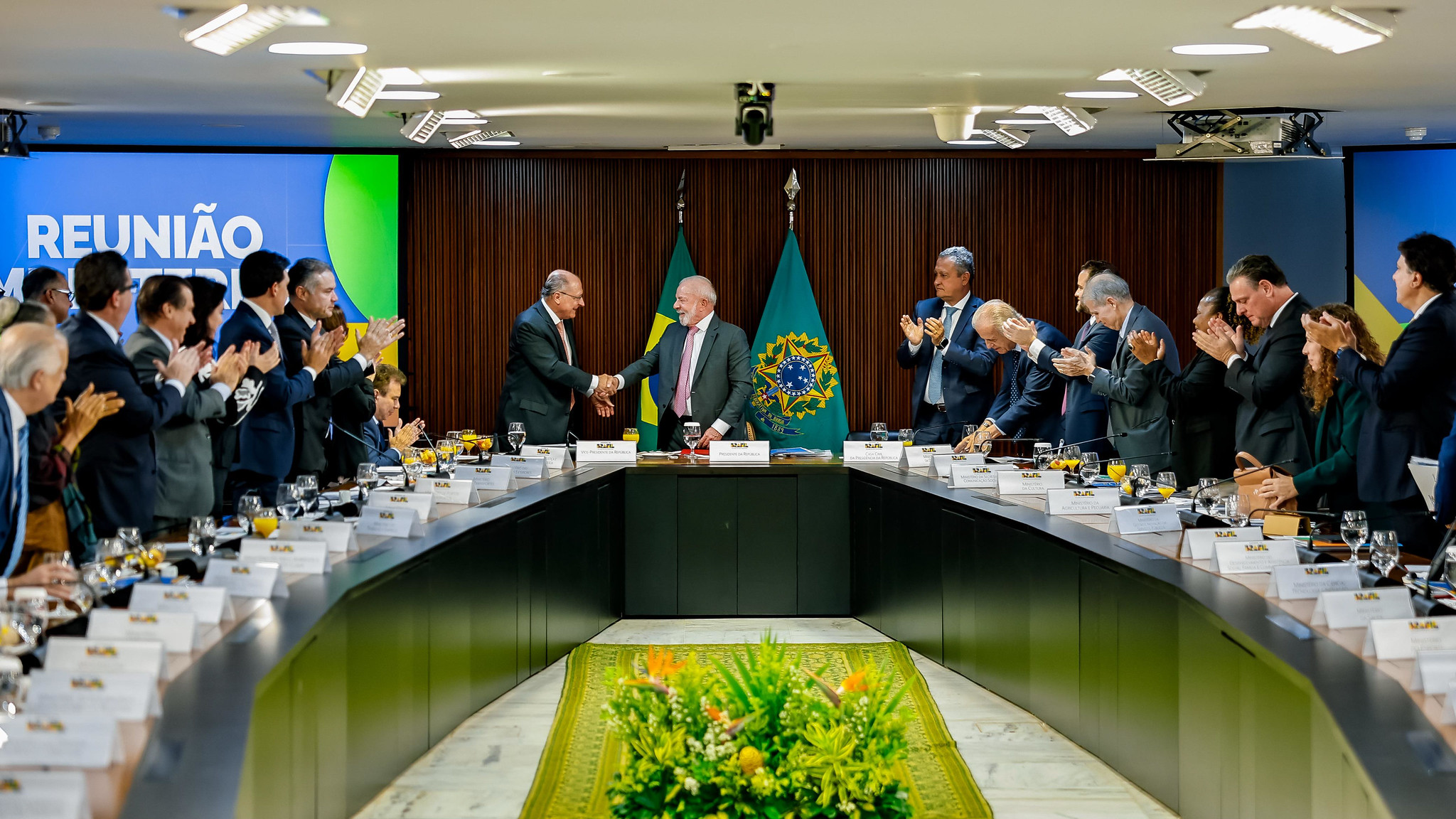 Reunião ministerial marcou último encontro da equipe de Lula antes da reconfiguração na Esplanada.