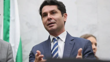 "Tenho dito há muito tempo que eu não tenho plano B. Os cargos de vice e de senador são cargos de grande expressão, mas eu estou há três anos me preparando para esta oportunidade", diz Alexandre Curi, presidente da Alep e pré-candidato ao governo do Paraná.