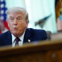 Trump anuncia resgate de piloto que estava desaparecido no Irã; militar está ferido trump irã guerra