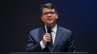 Chico Lucas cita EUA e argumenta que é mais fácil trabalhar com o FBI do que com a CIA.