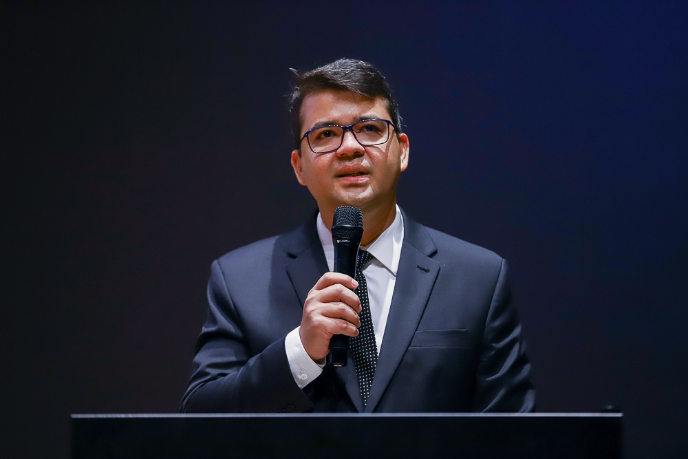 Chico Lucas cita EUA e argumenta que é mais fácil trabalhar com o FBI do que com a CIA.