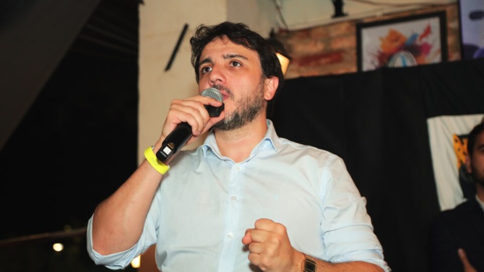 Candidatura antissistema de Renan Santos ameaça ex-governadores na corrida à Presidência