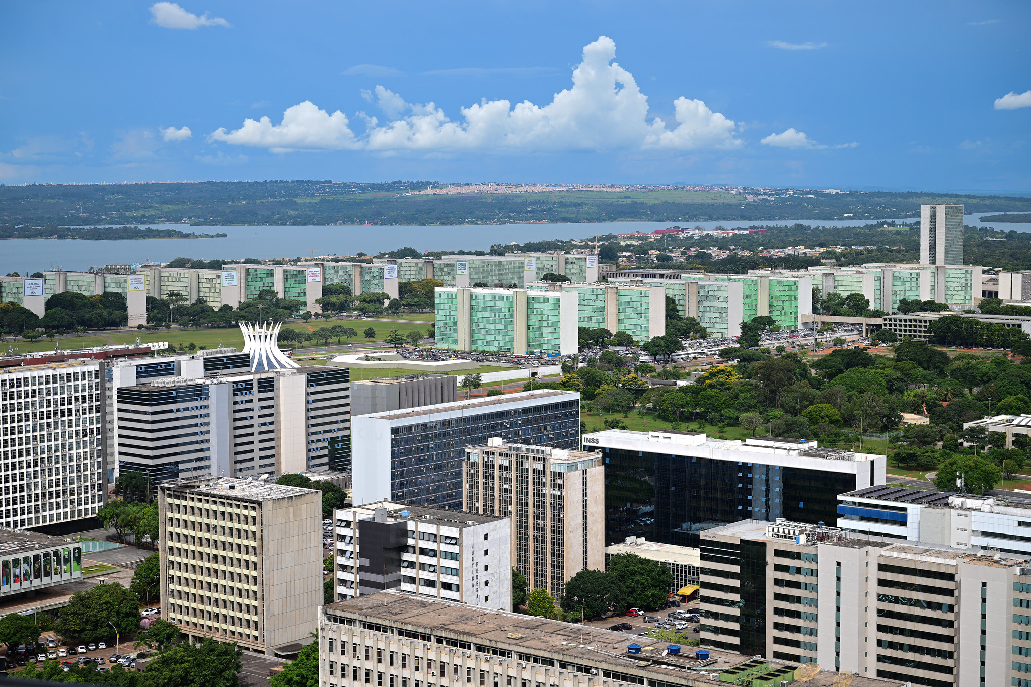 Situação fiscal do governo foi considerada pelo Copom para adotar redução menor de juros.