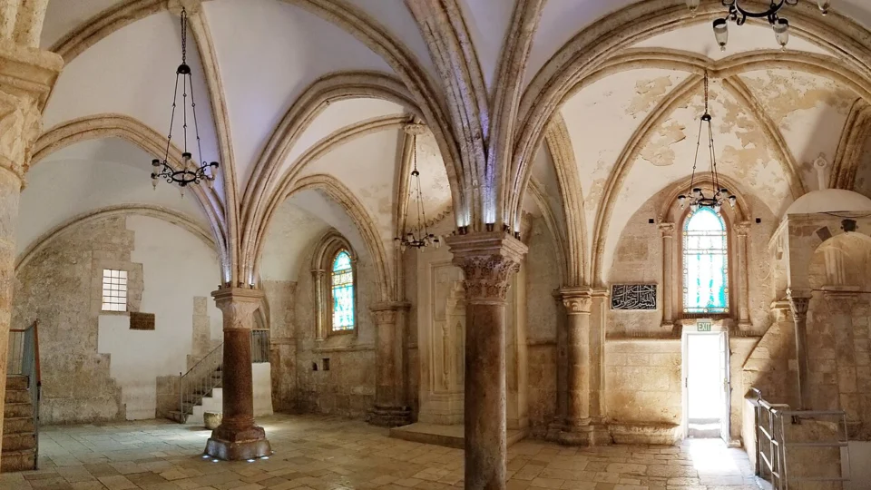 Sala da Última Ceia, onde foi descoberto os inscritos cristãos medievais.
