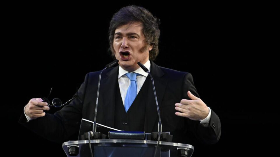 Milei diz que Rússia comprou jornalistas para derrubá-lo: “É só a ponta do iceberg”