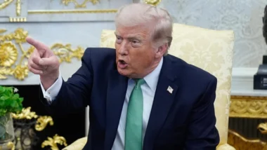 Após o Irã rejeitar ultimato, Trump diz que ataque "maciço" em Teerã matou líderes militares do regime