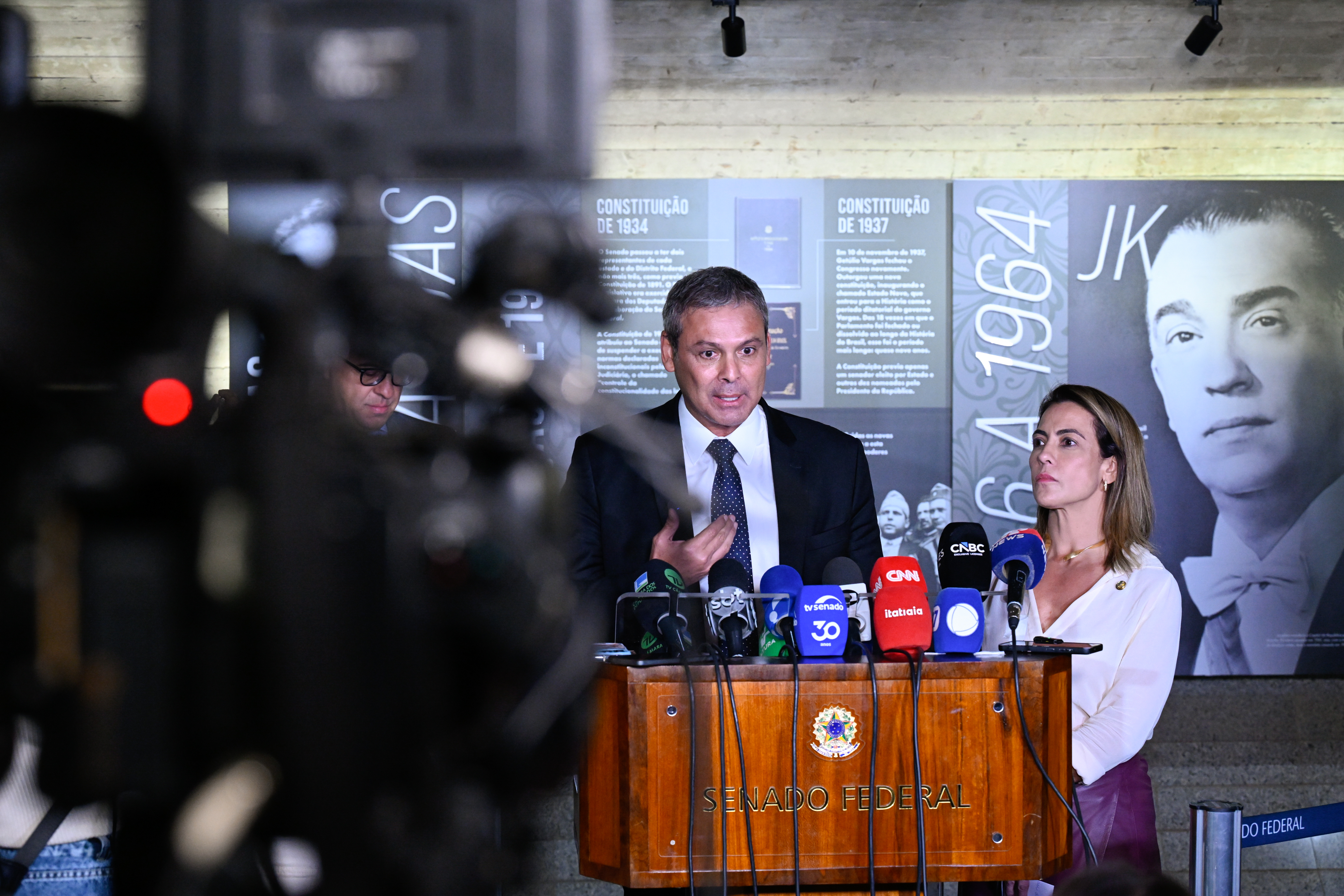 Alfredo Gaspar aciona STF contra Lindbergh e Soraya por ser chamado de “estuprador” Alfredo Gaspar aciona STF contra Lindbergh e Soraya por ser chamado de “estuprador”