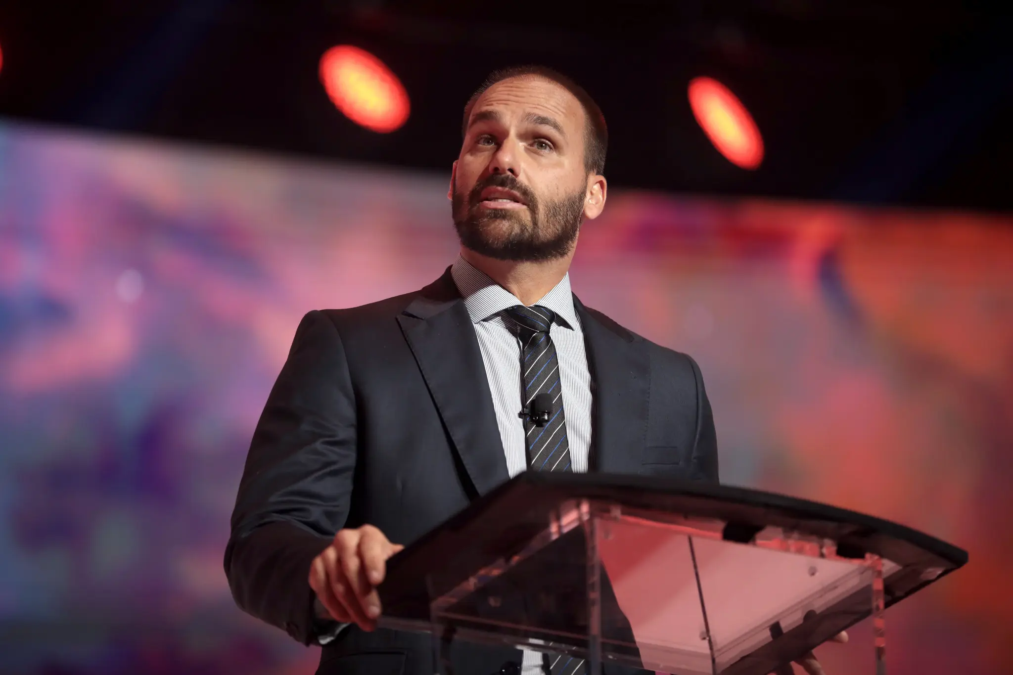 Pedido se baseia em entrevista em que Eduardo fala em sanções contra ministros do TSE.