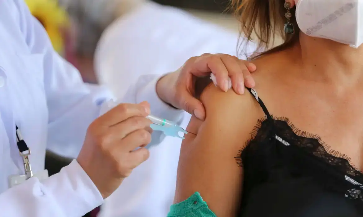 Vacinação contra Covid-19 no Brasil