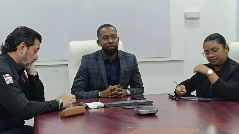 Brasileiros na Guiana Go Invest