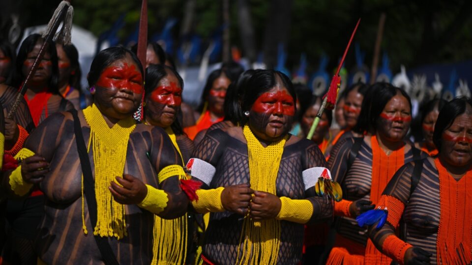 Indígenas protestam contra projetos privados próximos a territórios demarcados