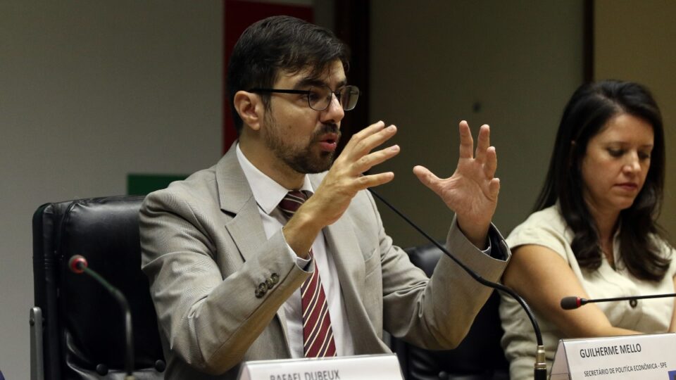 Governo indica Guilherme Mello para Petrobras, visto com cautela pelo mercado