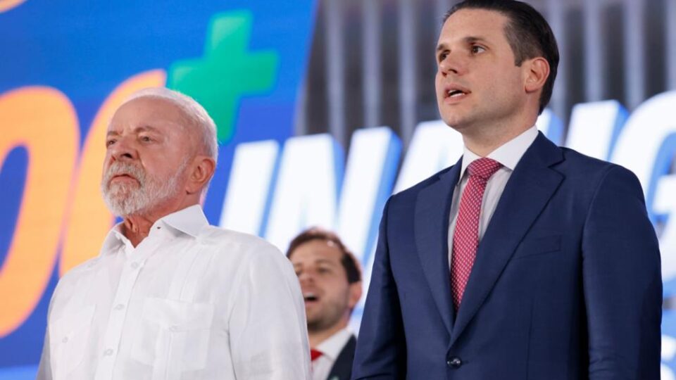 Governo mantém PL do fim da escala 6×1 após Motta falar em recuo