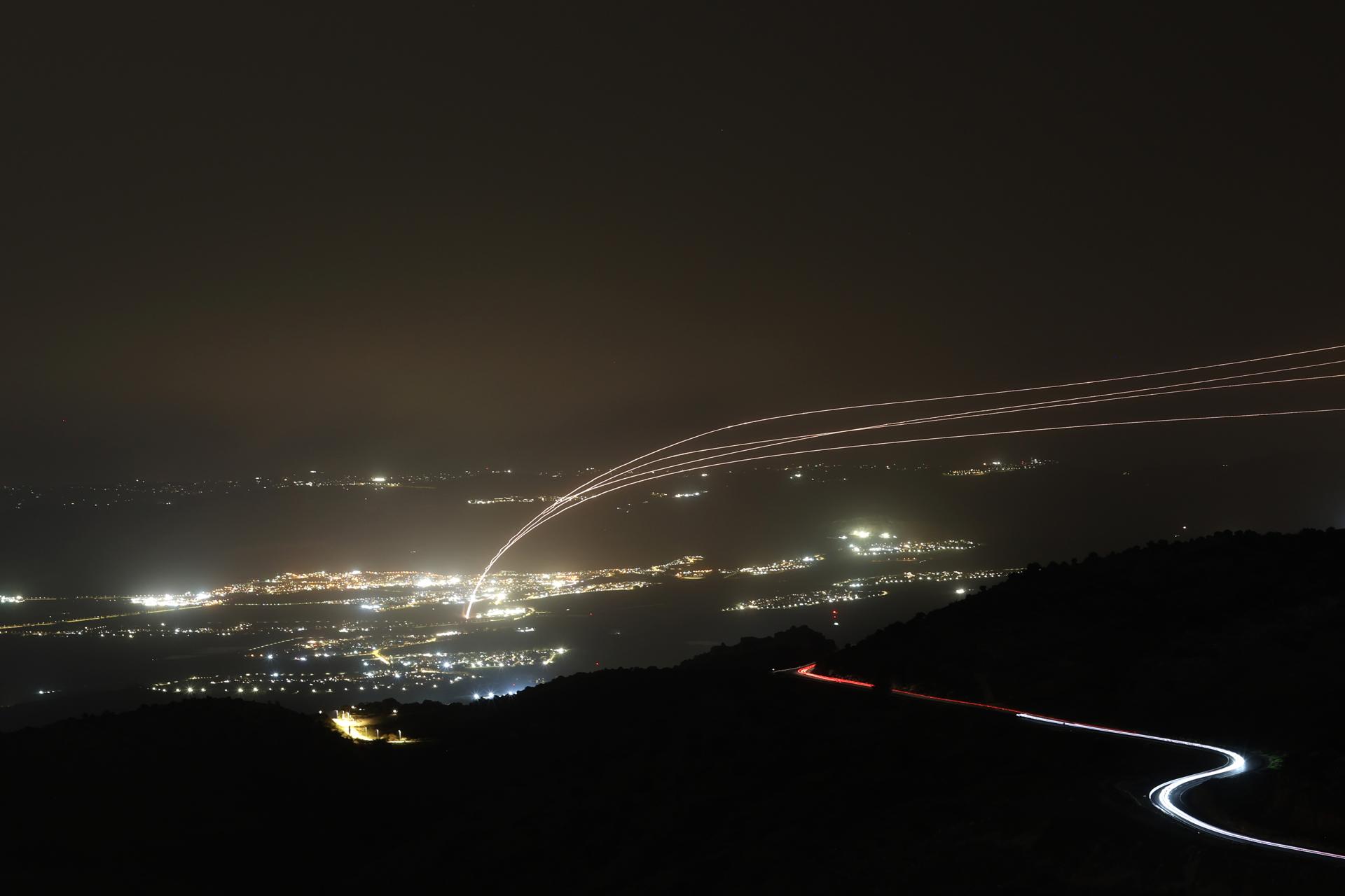 Ataques do Irã continuam mesmo após anúncio de cessar-fogo