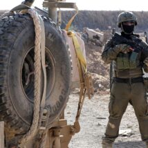 Soldado de Israel em Gaza, em outubro de 2025. Imagem referente a matéria