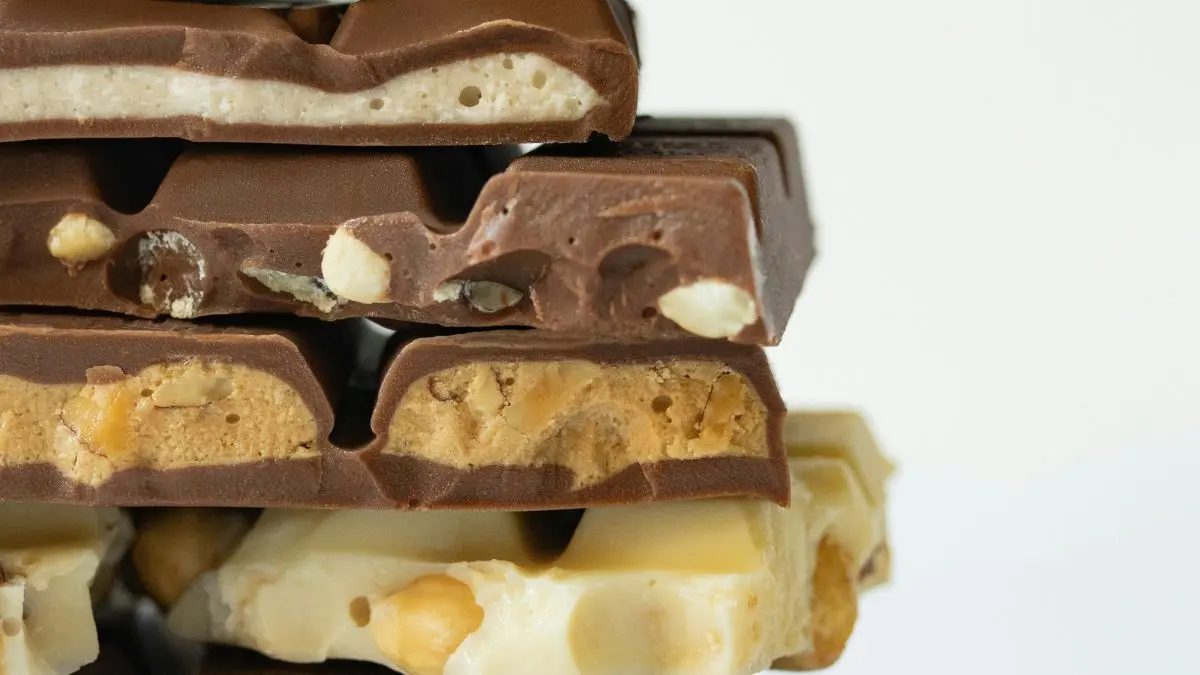 Chocolate, que pode ter sido consumido em excesso na Páscoa.