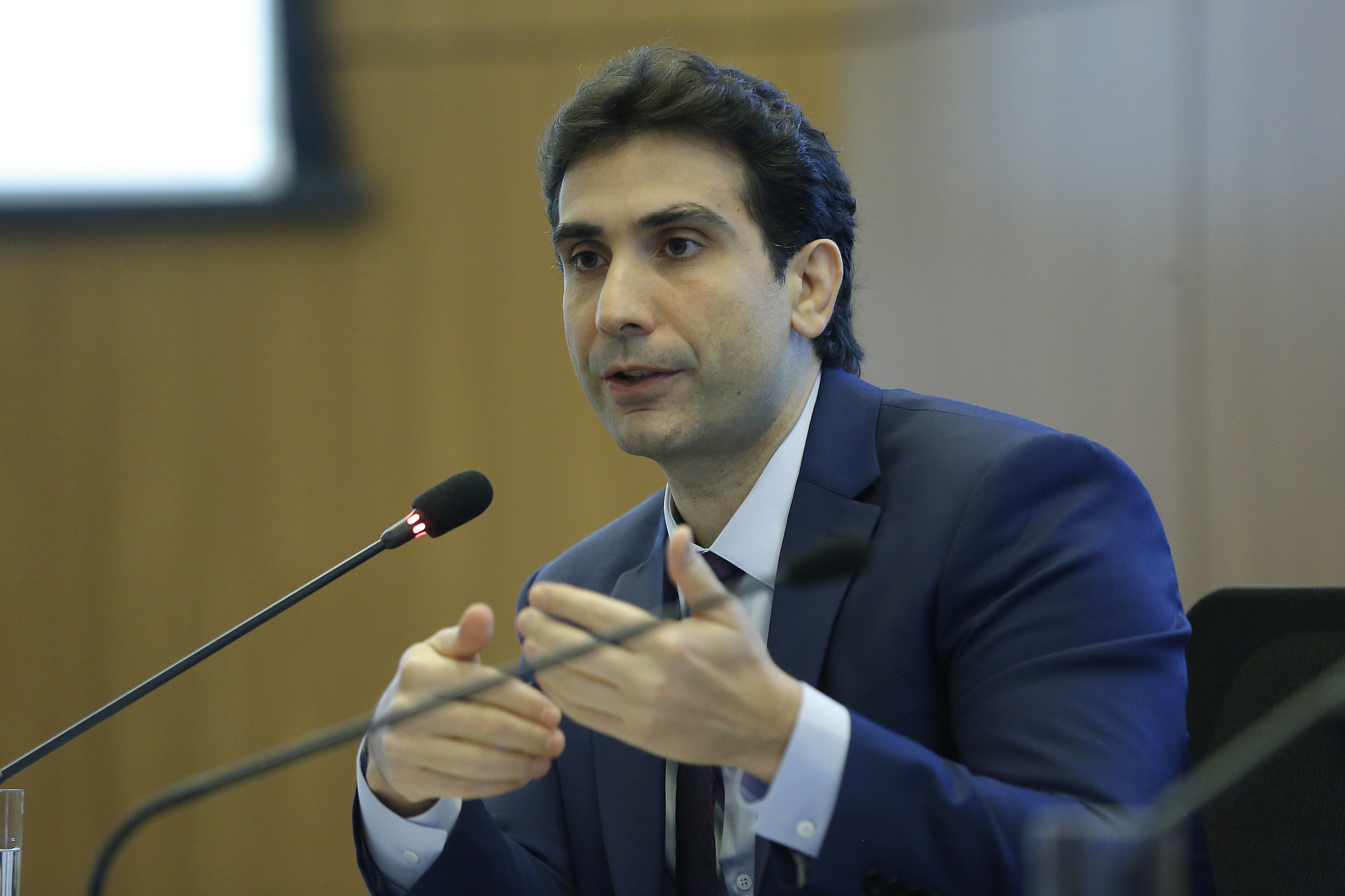 Presidente do BC prestou depoimento à CPI do Crime Organizado.