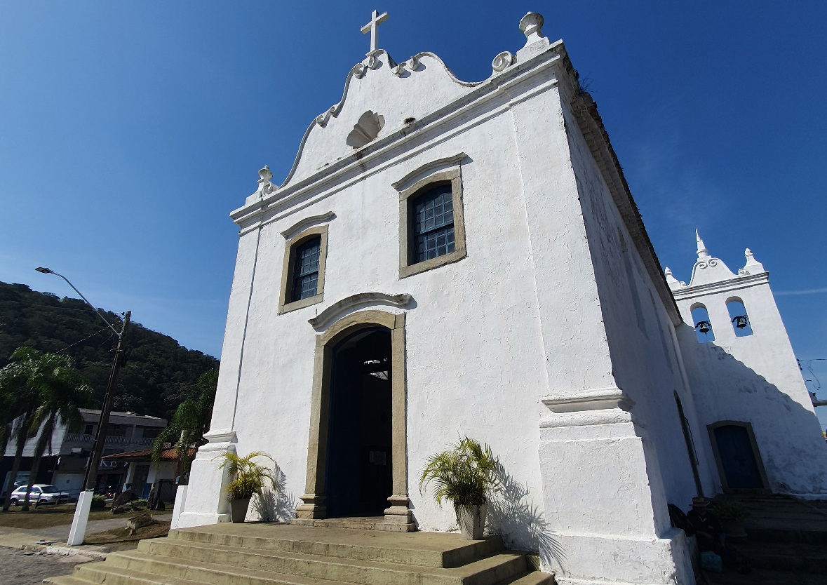 O que falta para a restauração da igreja de 250 anos construída com conchas e óleo de baleia