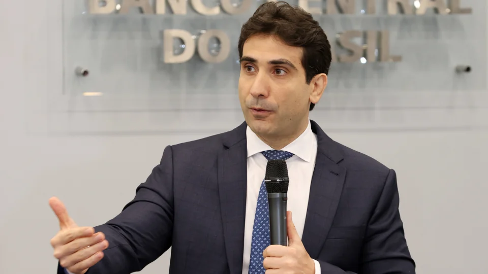 Presidente do Banco Central prestou depoimento à CPI do Crime Organizado no Senado.