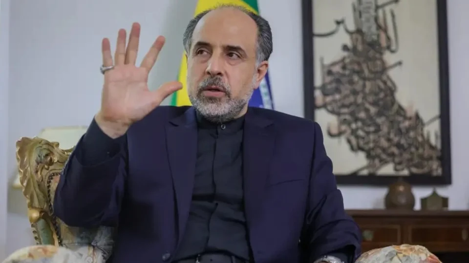 O embaixador do Irã no Brasil, Abdollah Nekounam Ghadiri, durante entrevista exclusiva à Agência Brasil